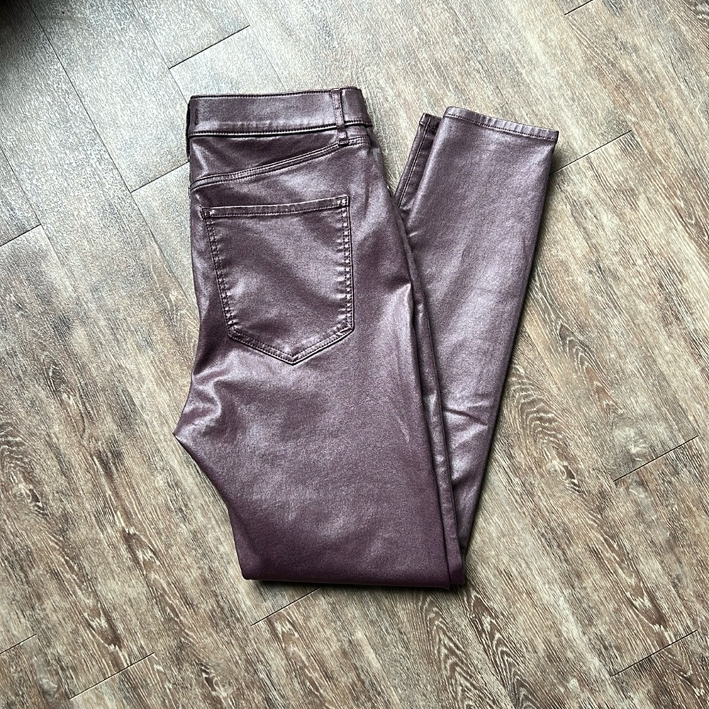 12L NWOT Skinny high-rise coated ankle pants